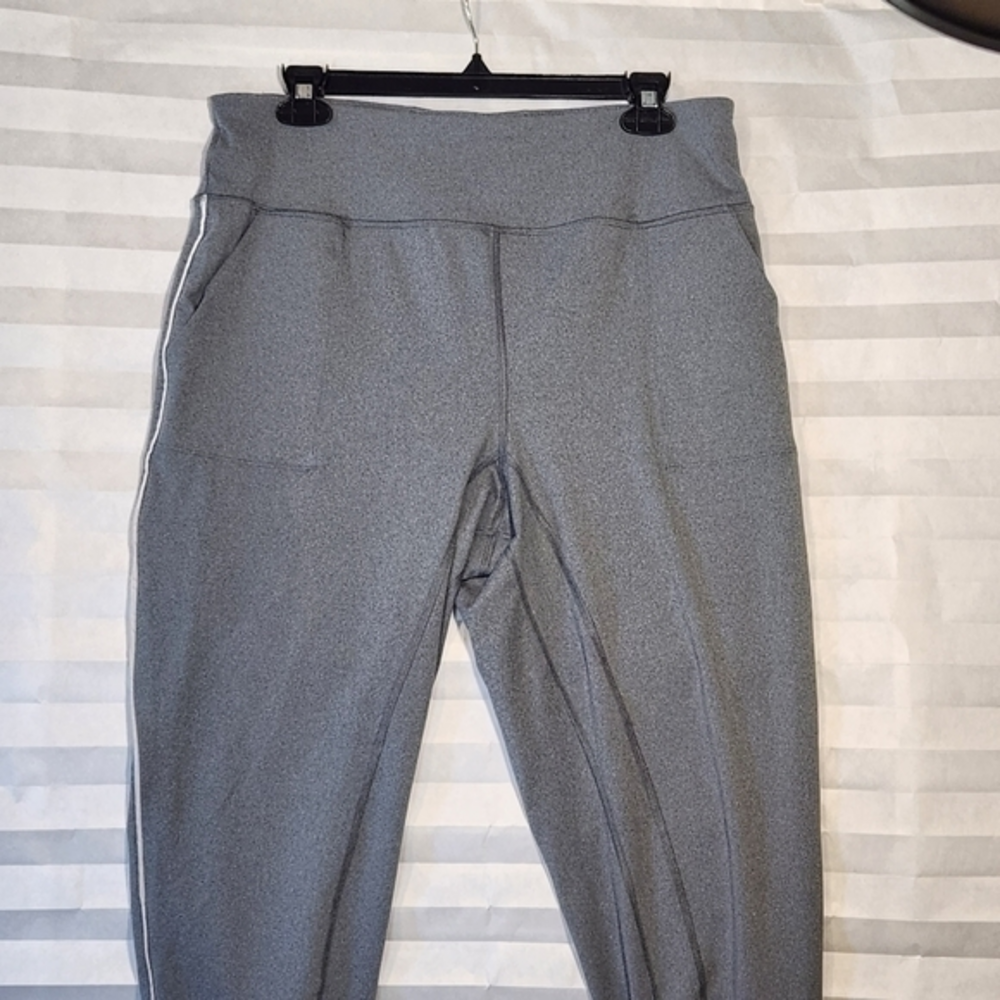 Nine West‎ Active Fitted Jogger Grey Size L Pockets Reflective Stripe Cuffs